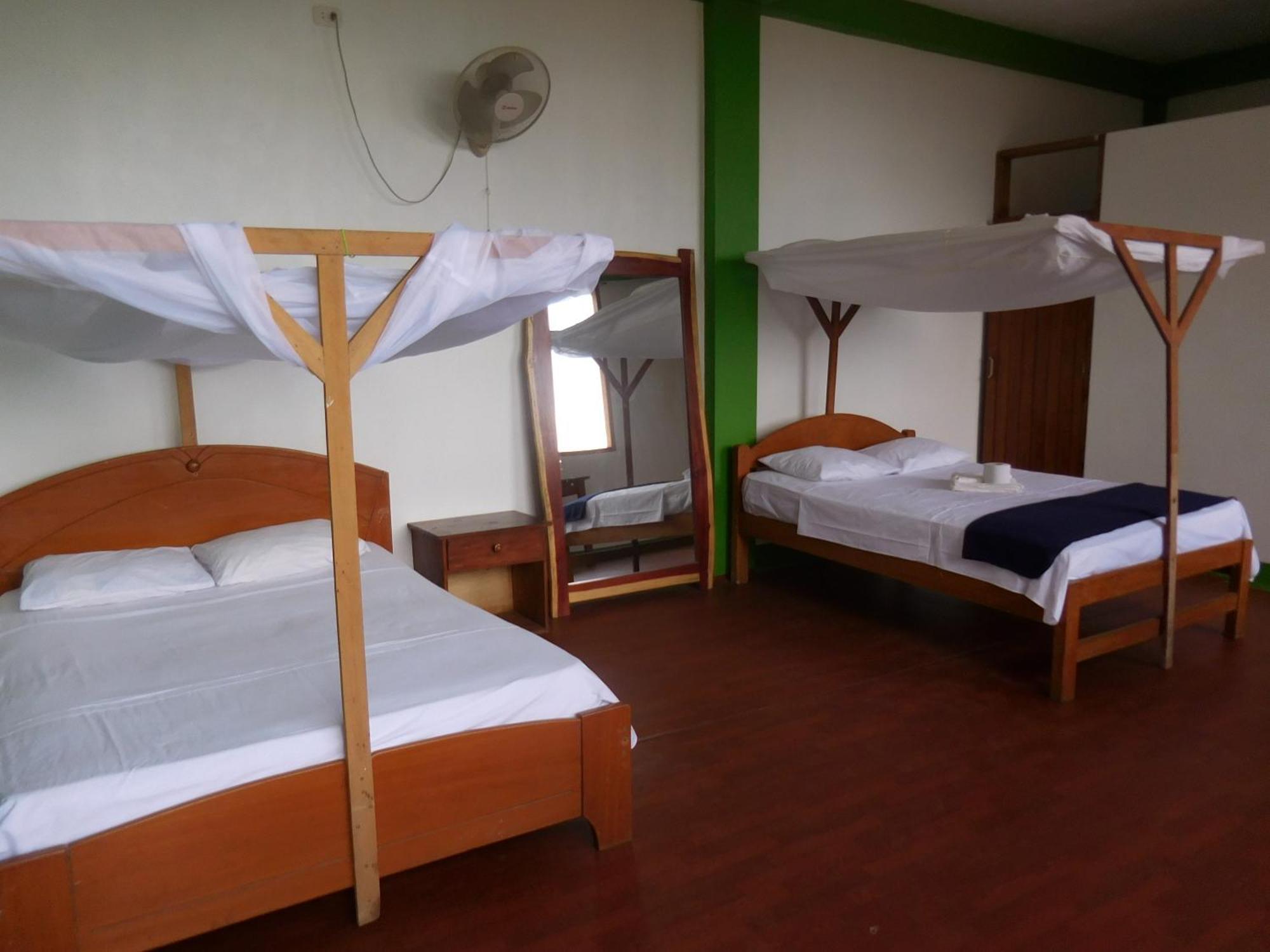 Tambopata Hostel Puerto Maldonado Bagian luar foto