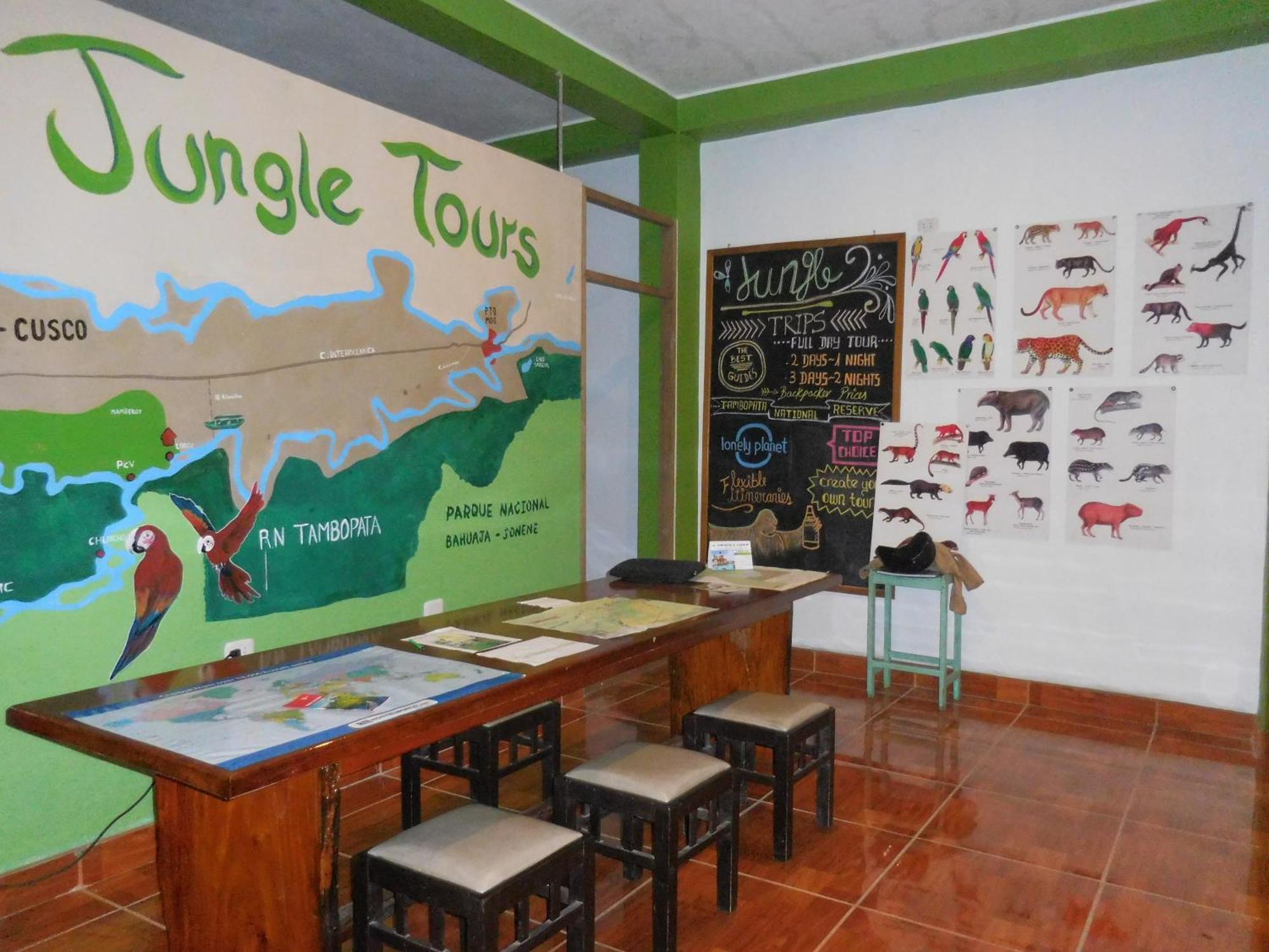 Tambopata Hostel Puerto Maldonado Bagian luar foto