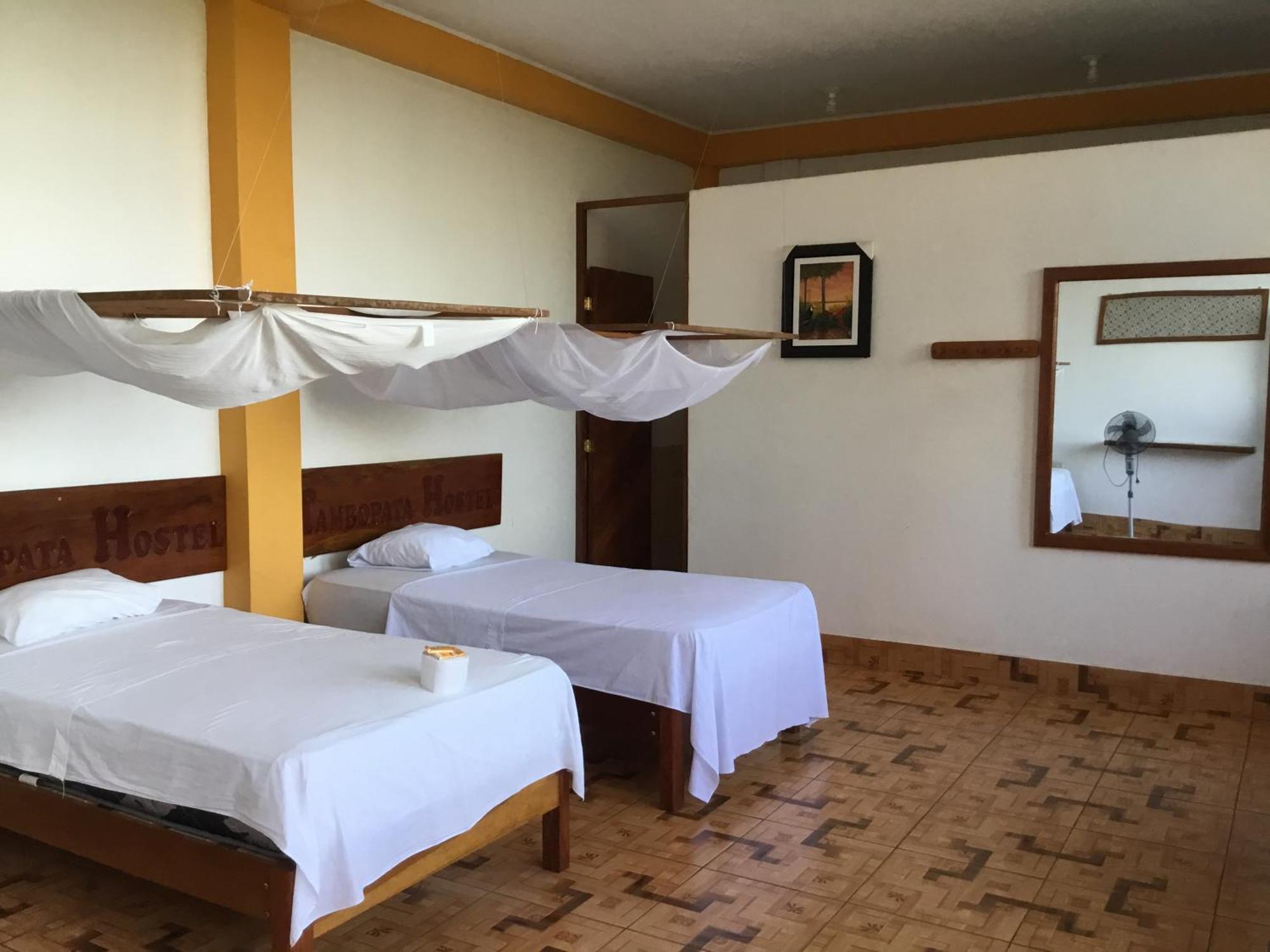 Tambopata Hostel Puerto Maldonado Bagian luar foto