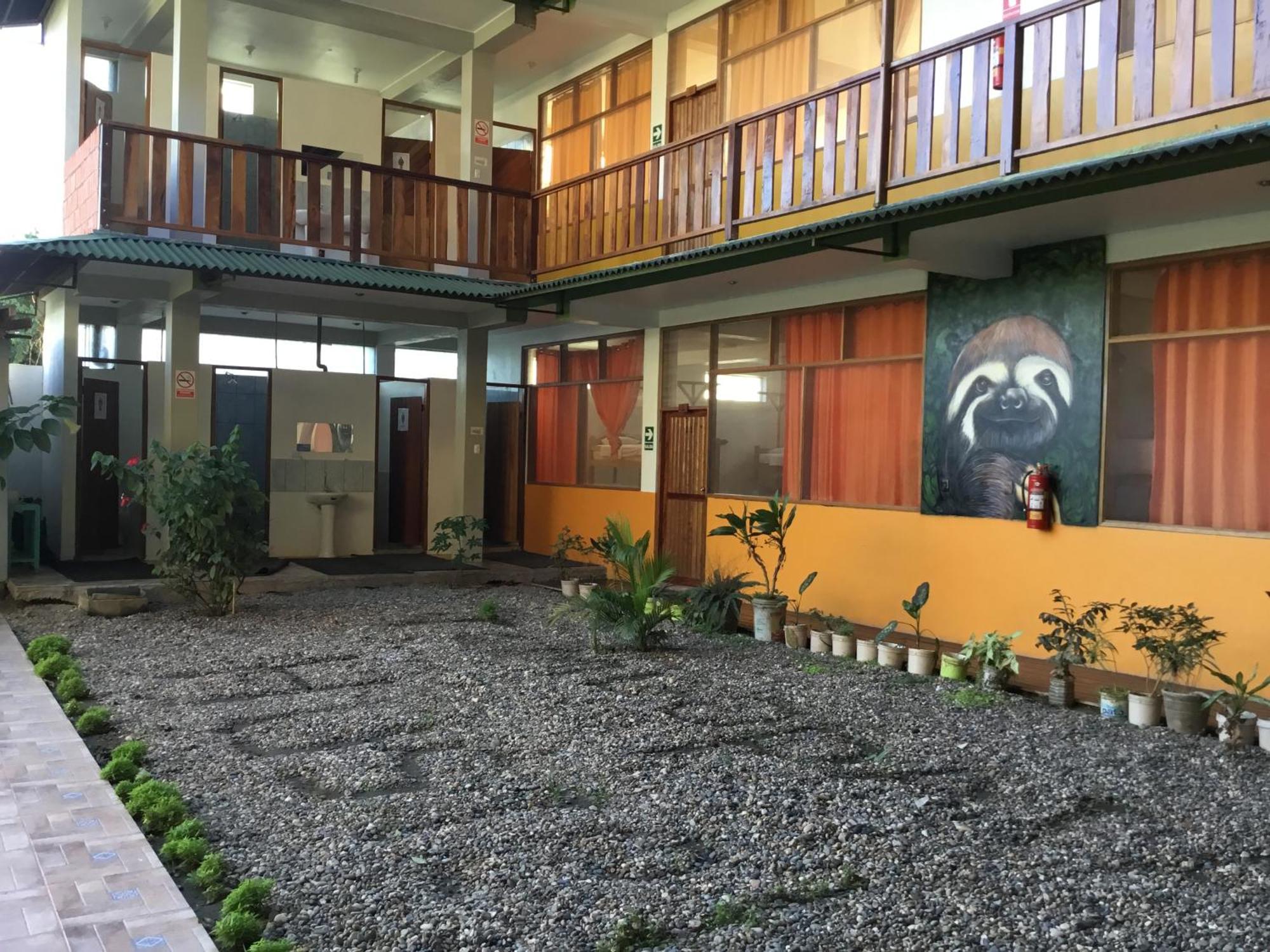 Tambopata Hostel Puerto Maldonado Bagian luar foto