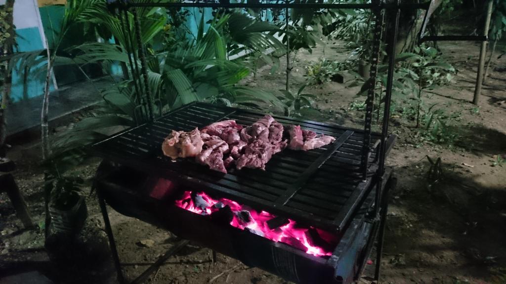 Tambopata Hostel Puerto Maldonado Bagian luar foto