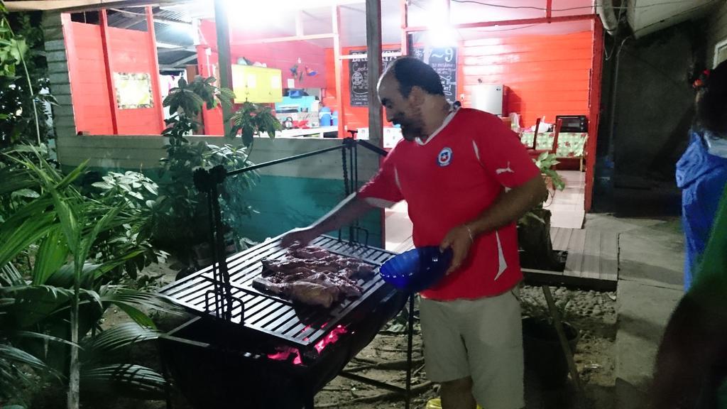 Tambopata Hostel Puerto Maldonado Bagian luar foto